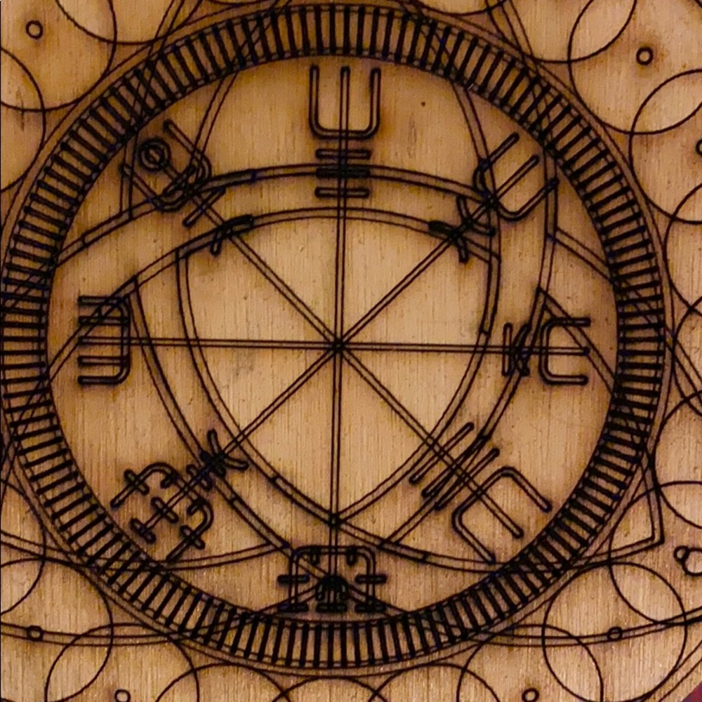 Triskelion-Triscale-triple Goddess charging Plate - Picture 7 of 11